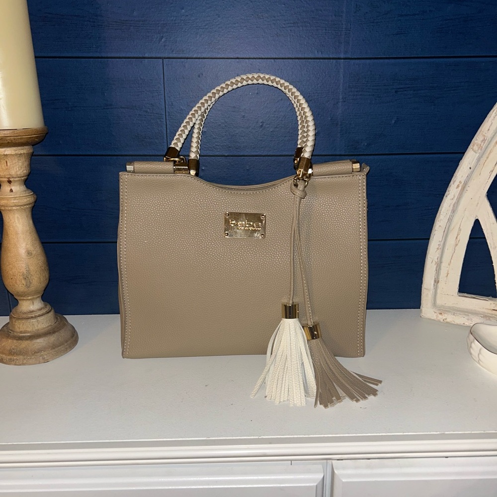Elegant Beige Handbag with Tassels